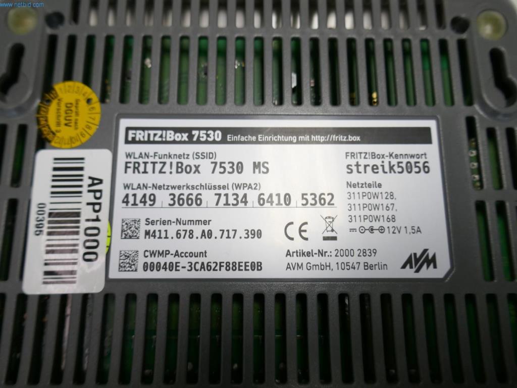 Equipamiento hospitalario e instalaciones informáticas-8