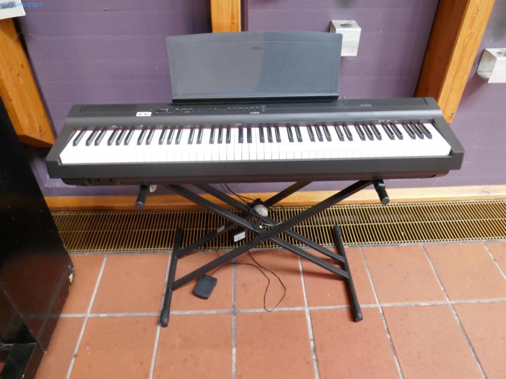 Nemocniční vybavení a IT zařízení-12