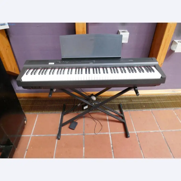 Equipamento hospitalar e instalações informáticas-12