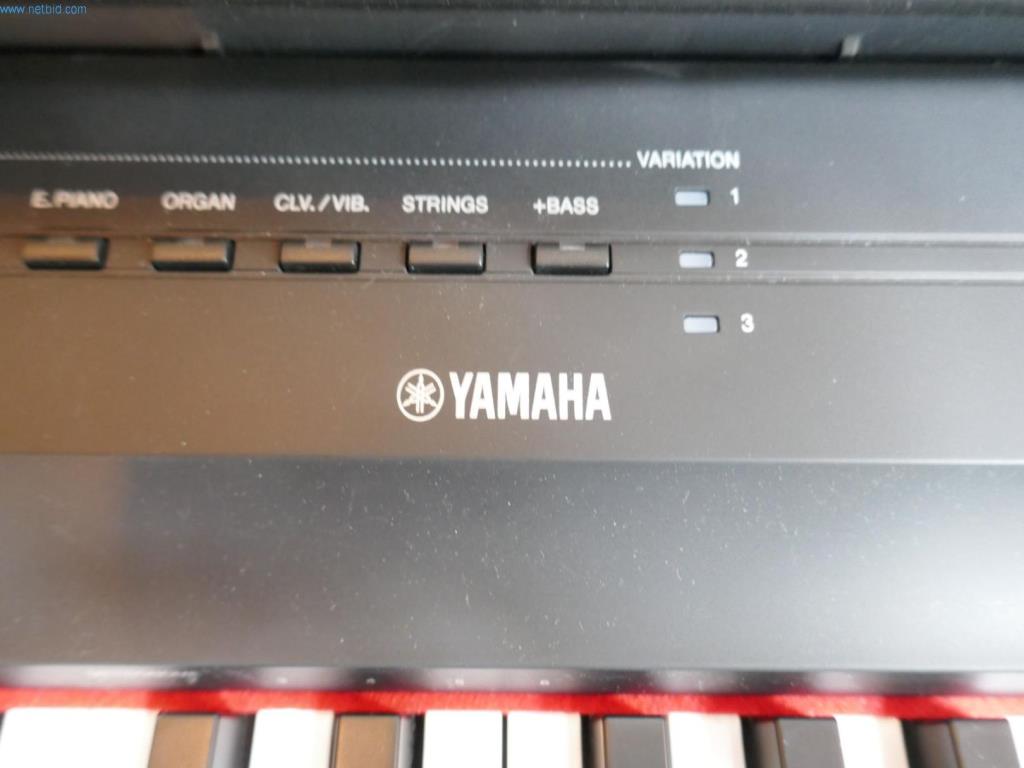 Nemocniční vybavení a IT zařízení-13