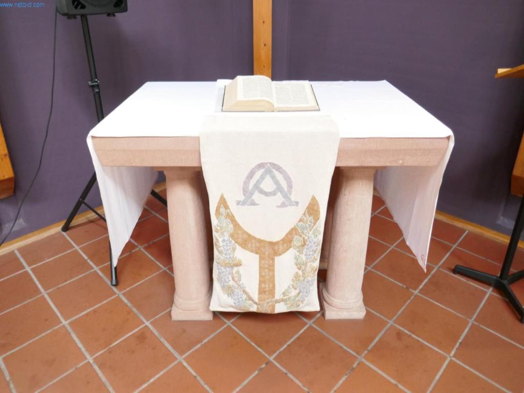 Nemocniční vybavení a IT zařízení-1