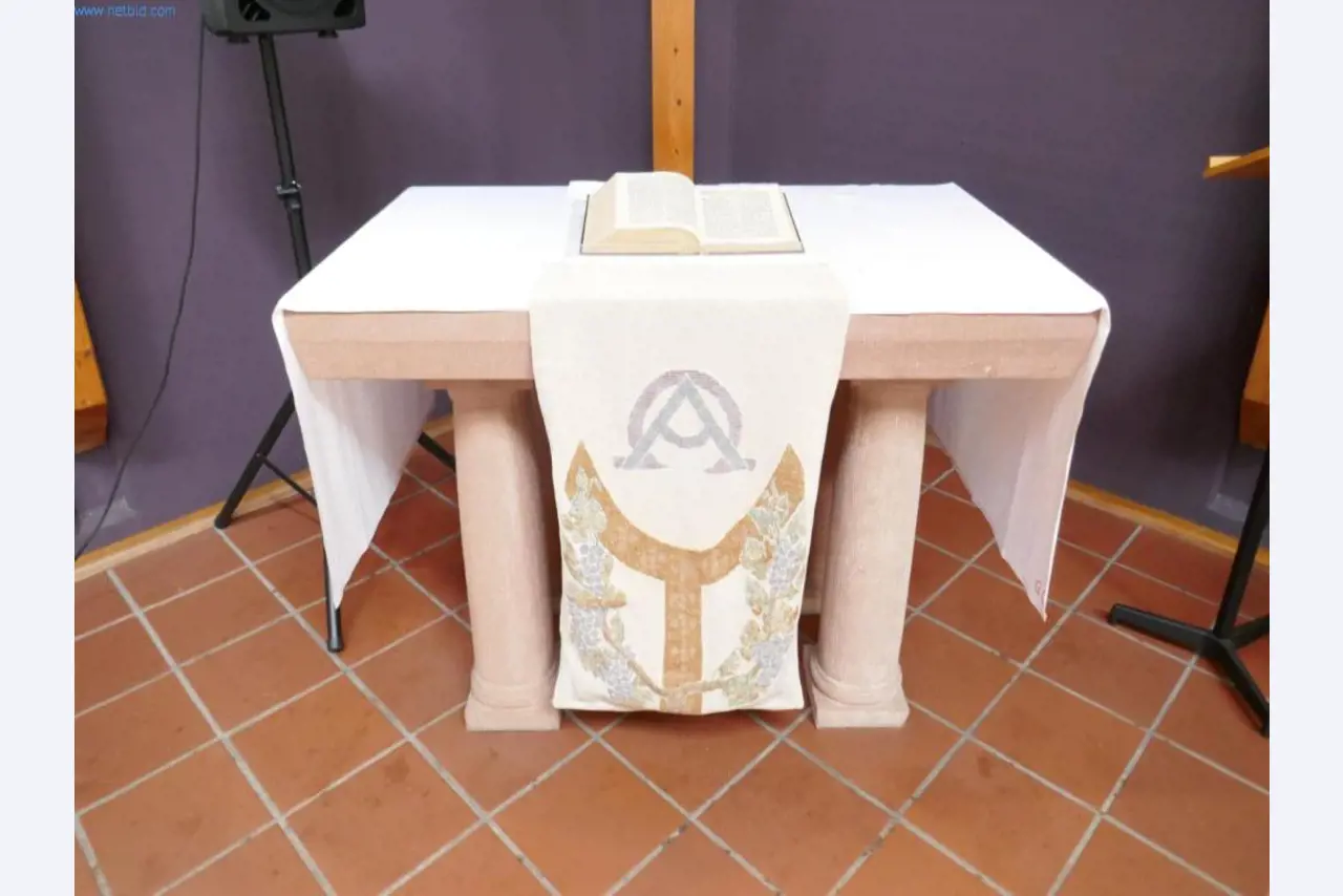 Equipamento hospitalar e instalações informáticas-1