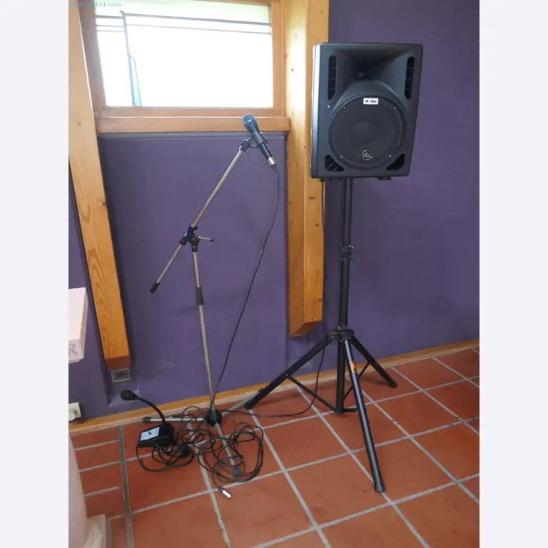 Equipamento hospitalar e instalações informáticas-4