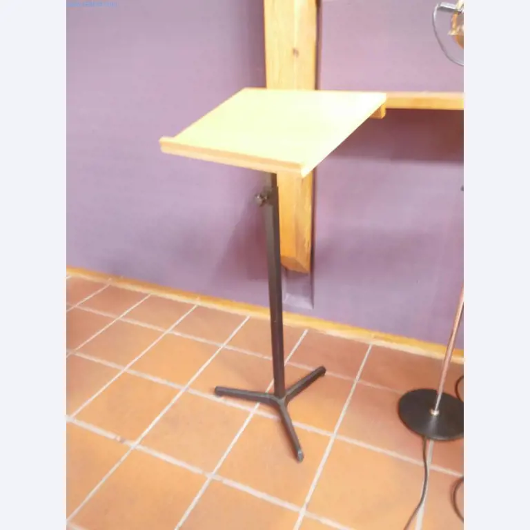 Equipamento hospitalar e instalações informáticas-7