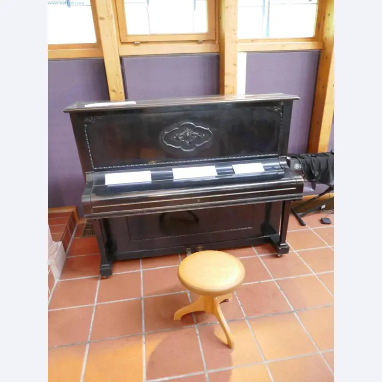 Equipamento hospitalar e instalações informáticas-8