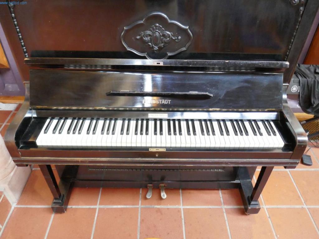 Nemocniční vybavení a IT zařízení-9