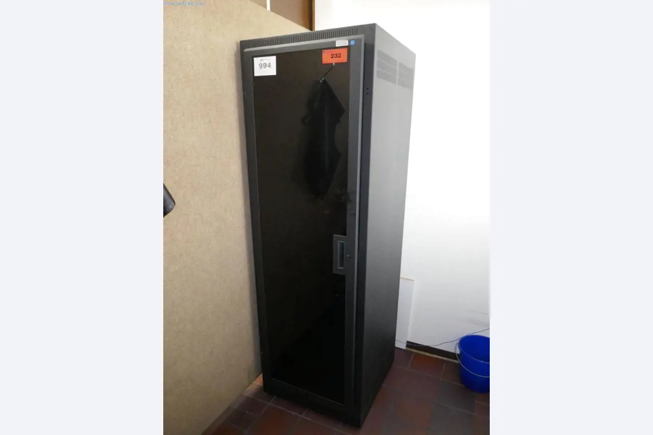 Nemocniční vybavení a IT zařízení-1