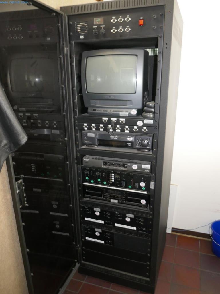 Nemocniční vybavení a IT zařízení-2