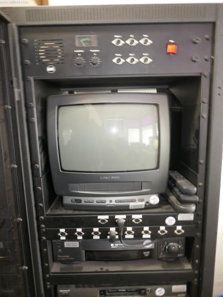 Nemocniční vybavení a IT zařízení-4