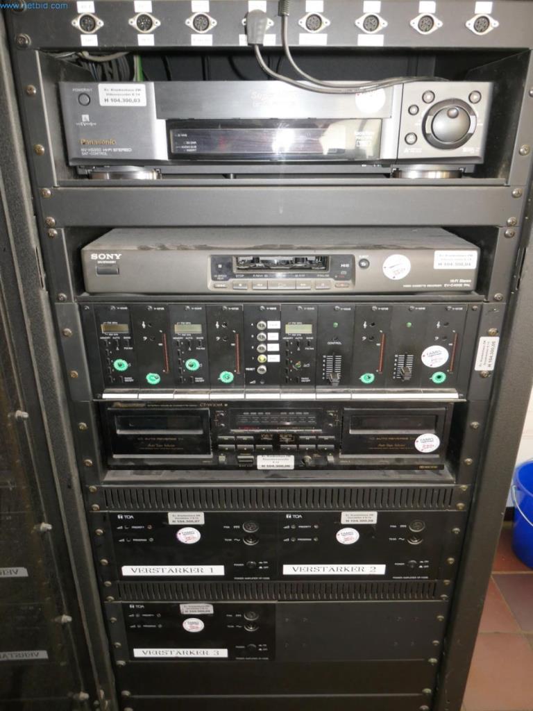 Nemocniční vybavení a IT zařízení-5