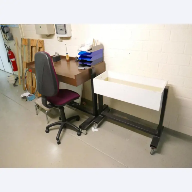 Ausstattung des Krankenhauses sowie die EDV-Einrichtung-2