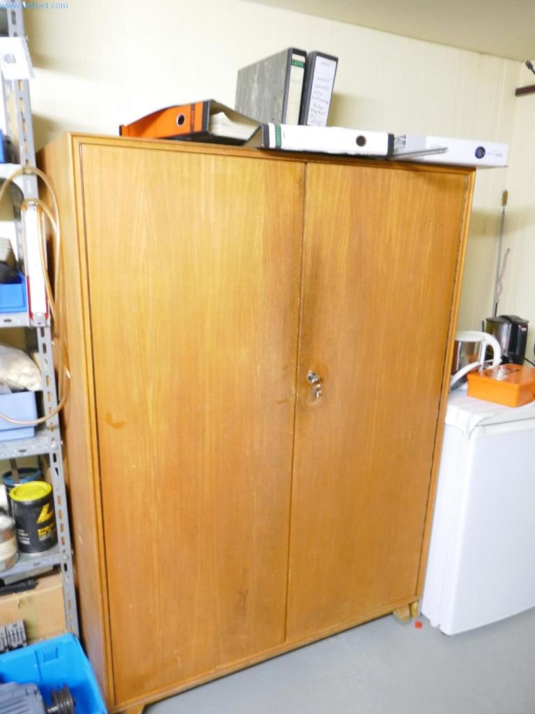 Ausstattung des Krankenhauses sowie die EDV-Einrichtung-7