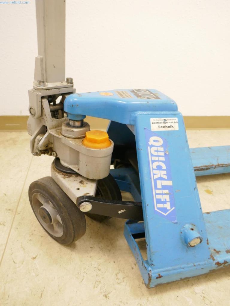 Hospital equipment and IT-hardware-3