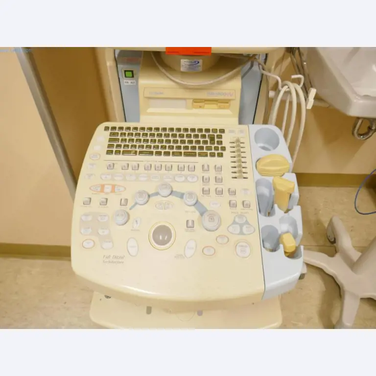 Ausstattung des Krankenhauses sowie die EDV-Einrichtung-3