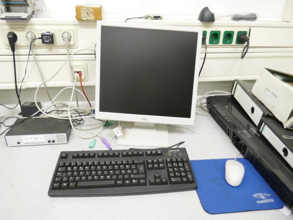 Hospital equipment and IT-hardware-5