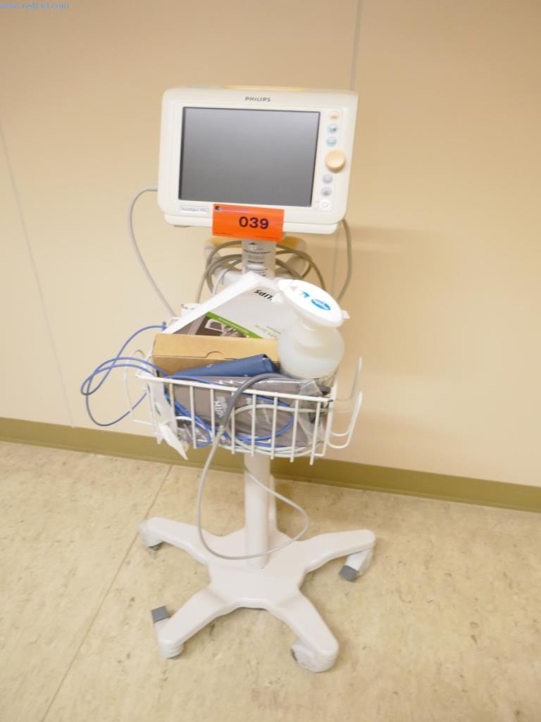 Ausstattung des Krankenhauses sowie die EDV-Einrichtung-1