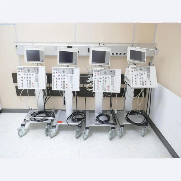 Nemocniční vybavení a IT zařízení-11