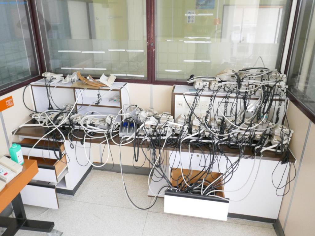 Nemocniční vybavení a IT zařízení-5