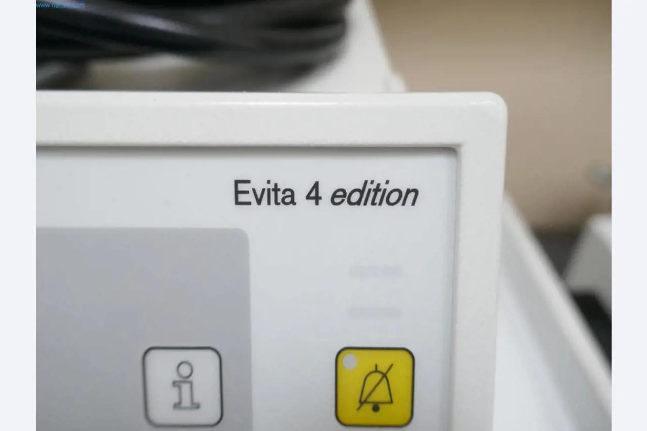 Nemocniční vybavení a IT zařízení-6