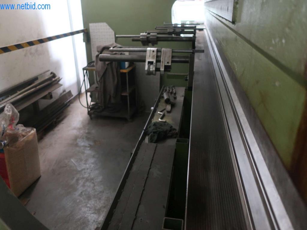 Máquinas para trabajar el metal-12