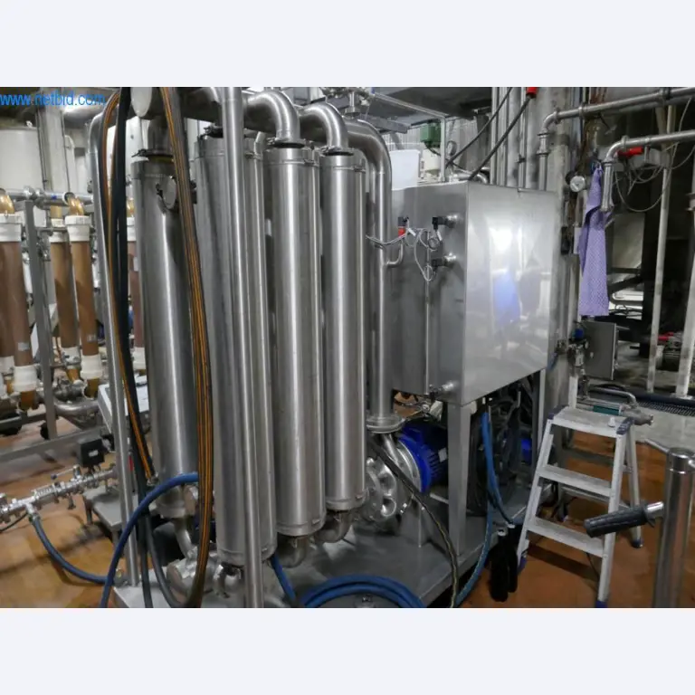 Máquinas, acessórios para máquinas, veículos e armazém de vinhos espumantes-3