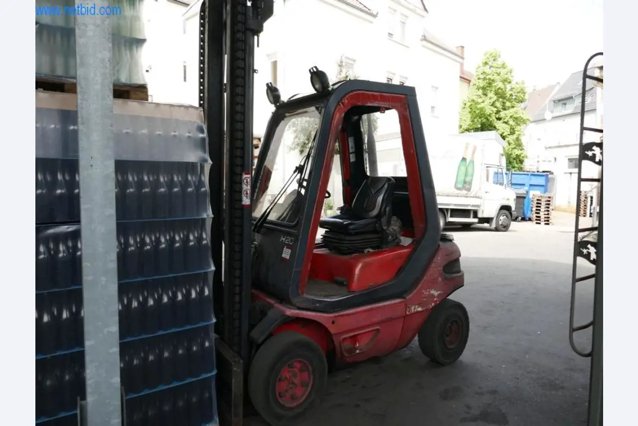 Máquinas, acessórios para máquinas, veículos e armazém de vinhos espumantes-2