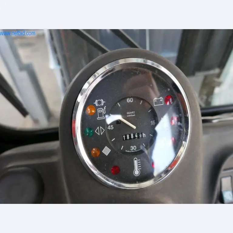 Máquinas, acessórios para máquinas, veículos e armazém de vinhos espumantes-5