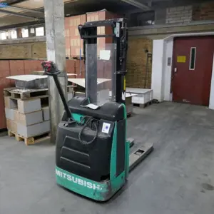 Electric pedestrian pallet truck Mitsubishi SBP10N