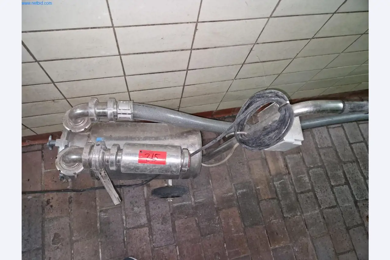 Máquinas, acessórios para máquinas, veículos e armazém de vinhos espumantes-1