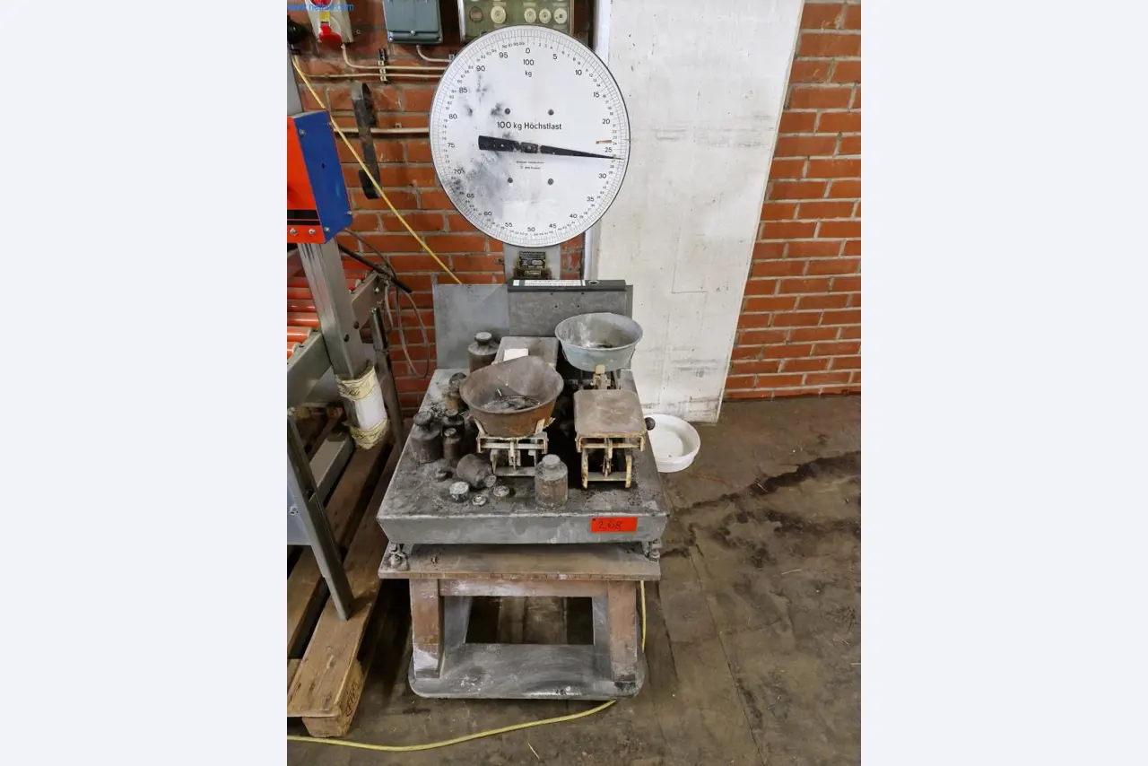 Machines, machinetoebehoren, voertuigen en mousserende wijnpakhuis-1