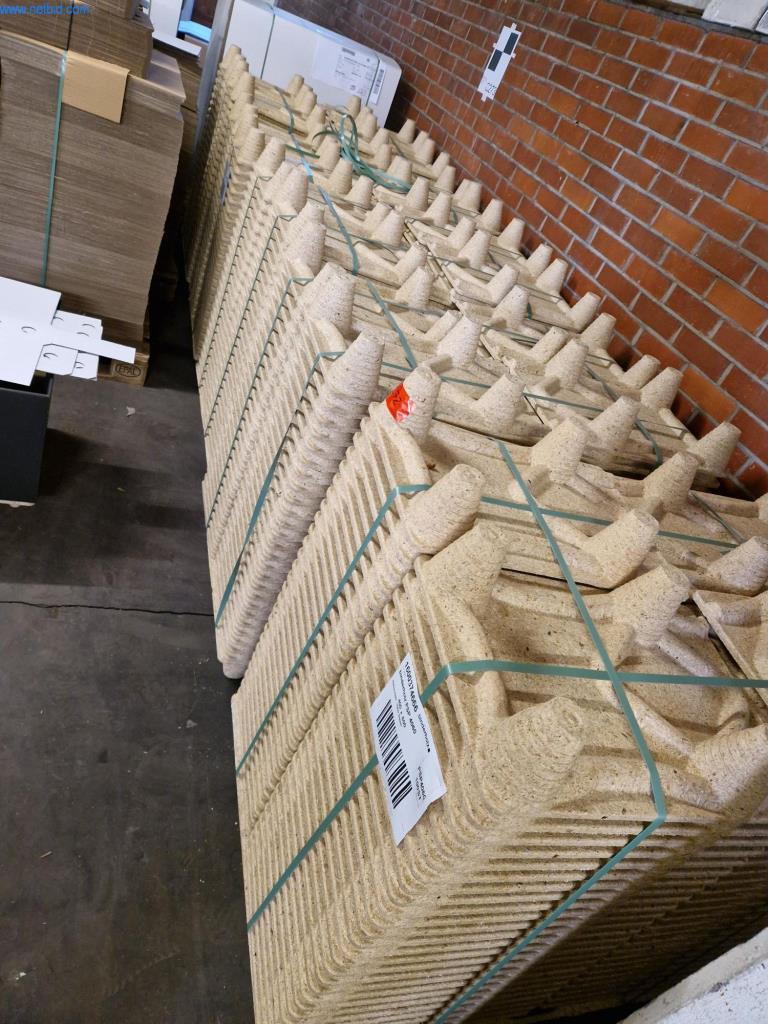 Stroje, příslušenství strojů, vozidla a sklad šumivého vína-2