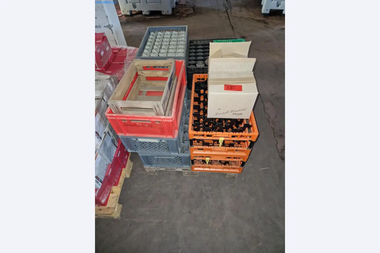 Stroje, příslušenství strojů, vozidla a sklad šumivého vína-1