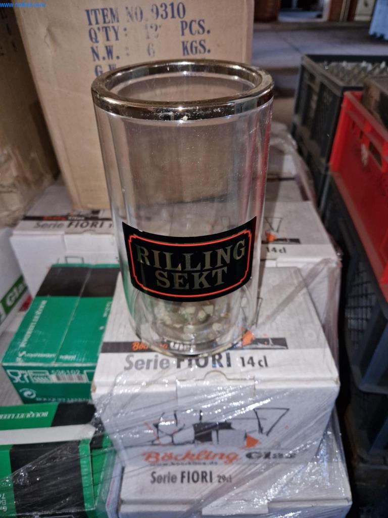 Stroje, příslušenství strojů, vozidla a sklad šumivého vína-2