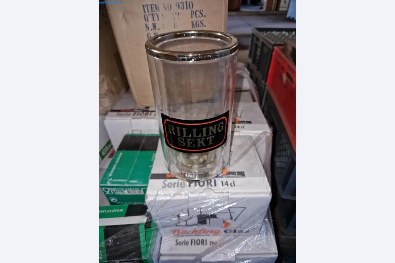 Stroje, příslušenství strojů, vozidla a sklad šumivého vína-2