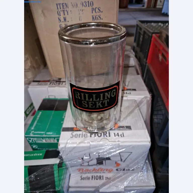 Stroje, příslušenství strojů, vozidla a sklad šumivého vína-2