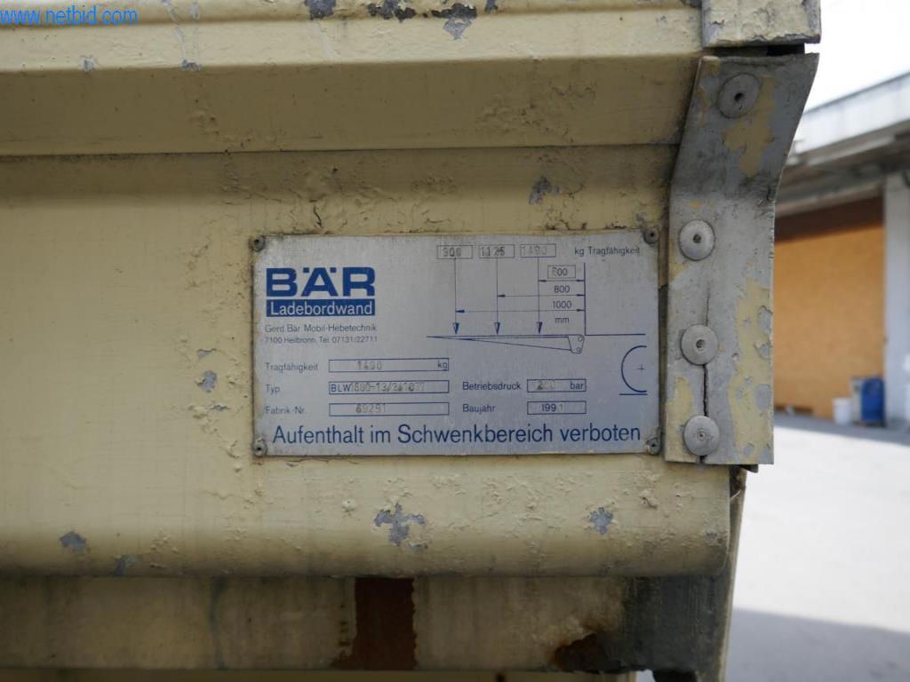 Machines, accessoires de machines, véhicules et stock de vins mousseux-3