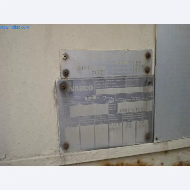 Máquinas, acessórios para máquinas, veículos e armazém de vinhos espumantes-6