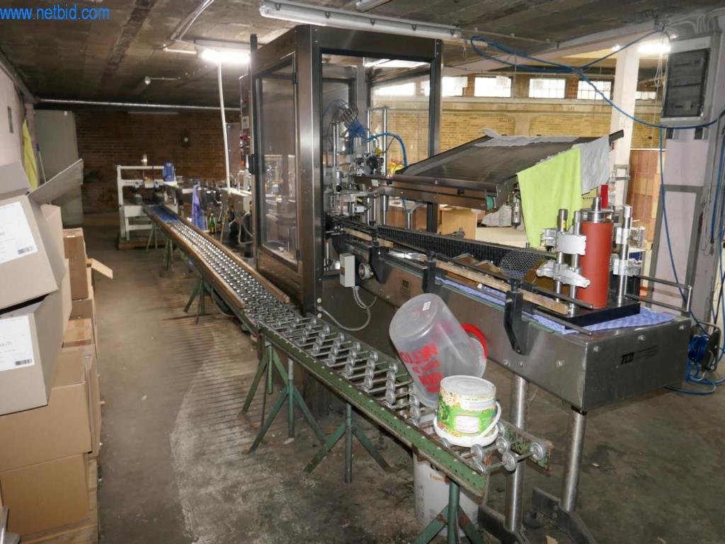 Stroje, příslušenství strojů, vozidla a sklad šumivého vína-1