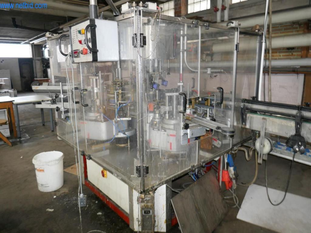 Stroje, příslušenství strojů, vozidla a sklad šumivého vína-8