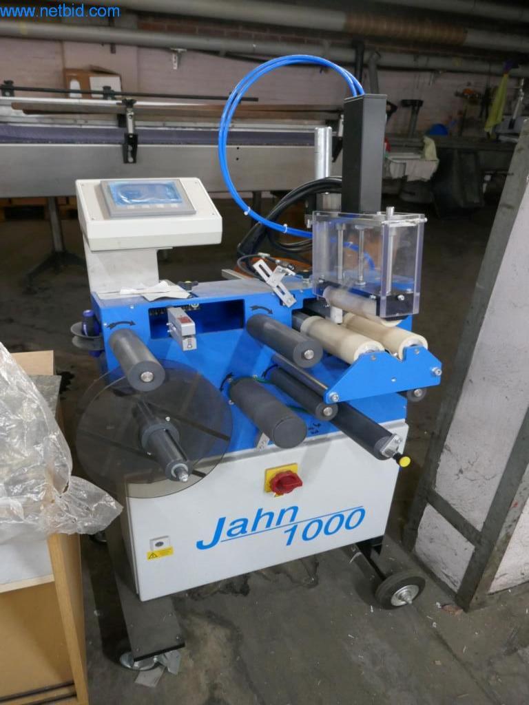 Machines, accessoires de machines, véhicules et stock de vins mousseux-1