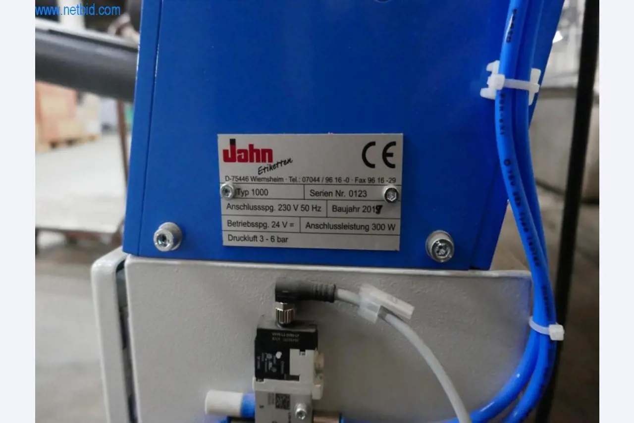 Máquinas, acessórios para máquinas, veículos e armazém de vinhos espumantes-3