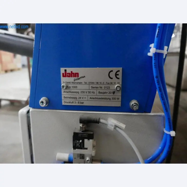 Máquinas, acessórios para máquinas, veículos e armazém de vinhos espumantes-3