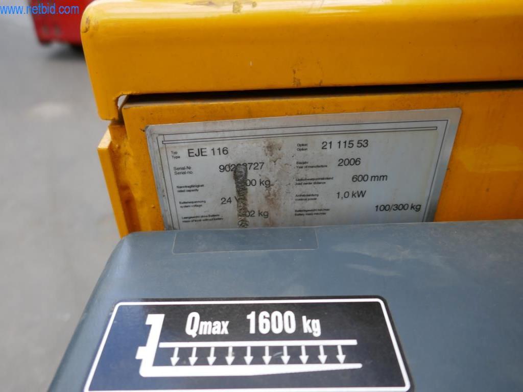 Maszyny, akcesoria do maszyn, pojazdy i magazyn win musujących-3