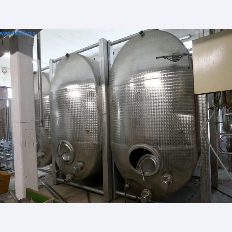 Máquinas, accesorios de máquinas, vehículos y almacén de vino espumoso-2