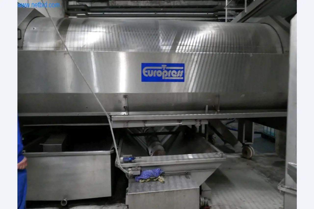Machines, machinetoebehoren, voertuigen en mousserende wijnpakhuis-1