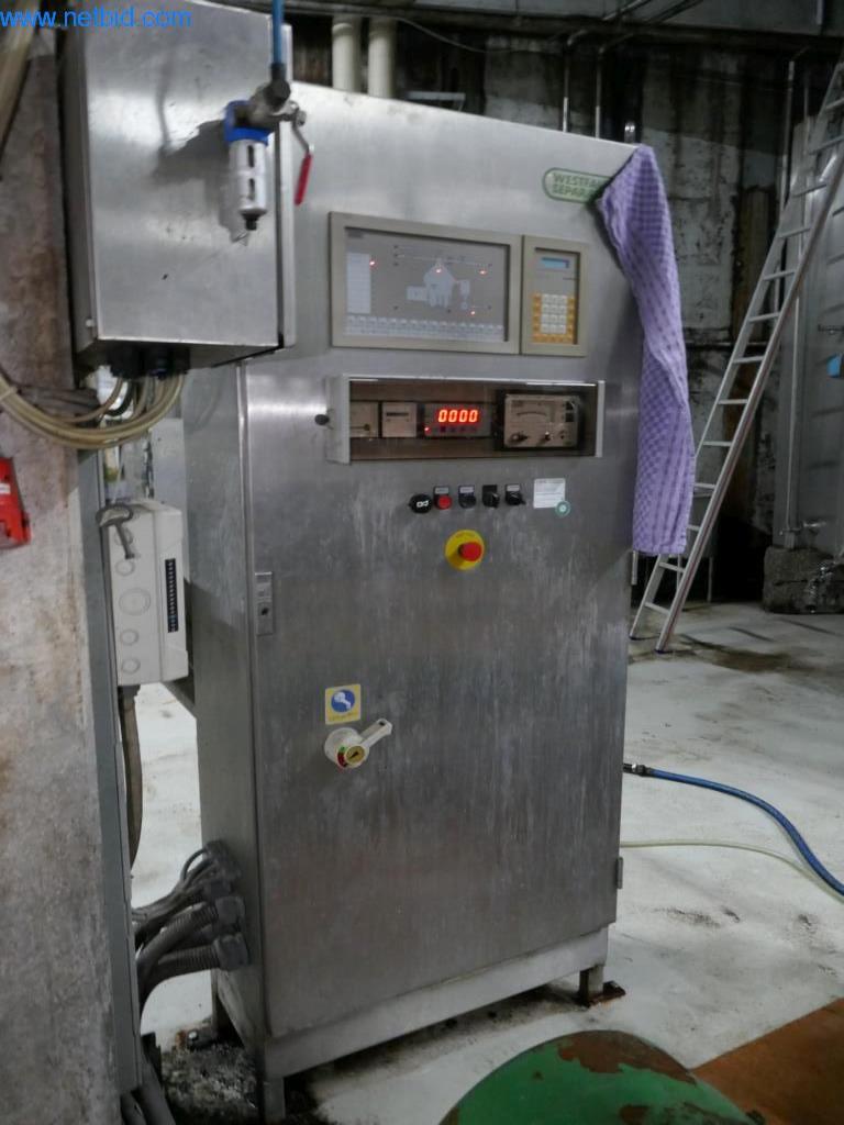 Stroje, příslušenství strojů, vozidla a sklad šumivého vína-3