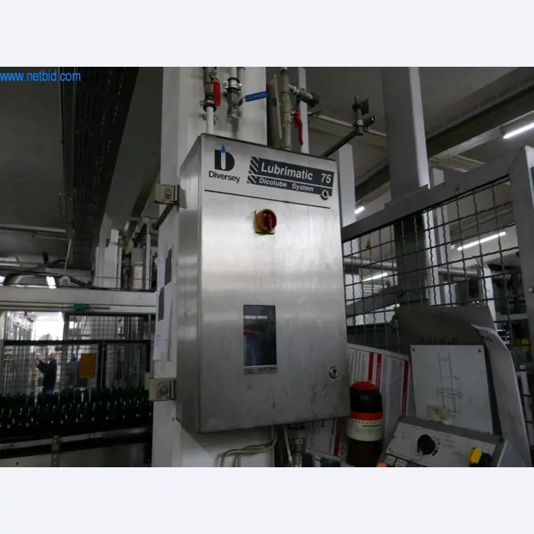 Máquinas, acessórios para máquinas, veículos e armazém de vinhos espumantes-12