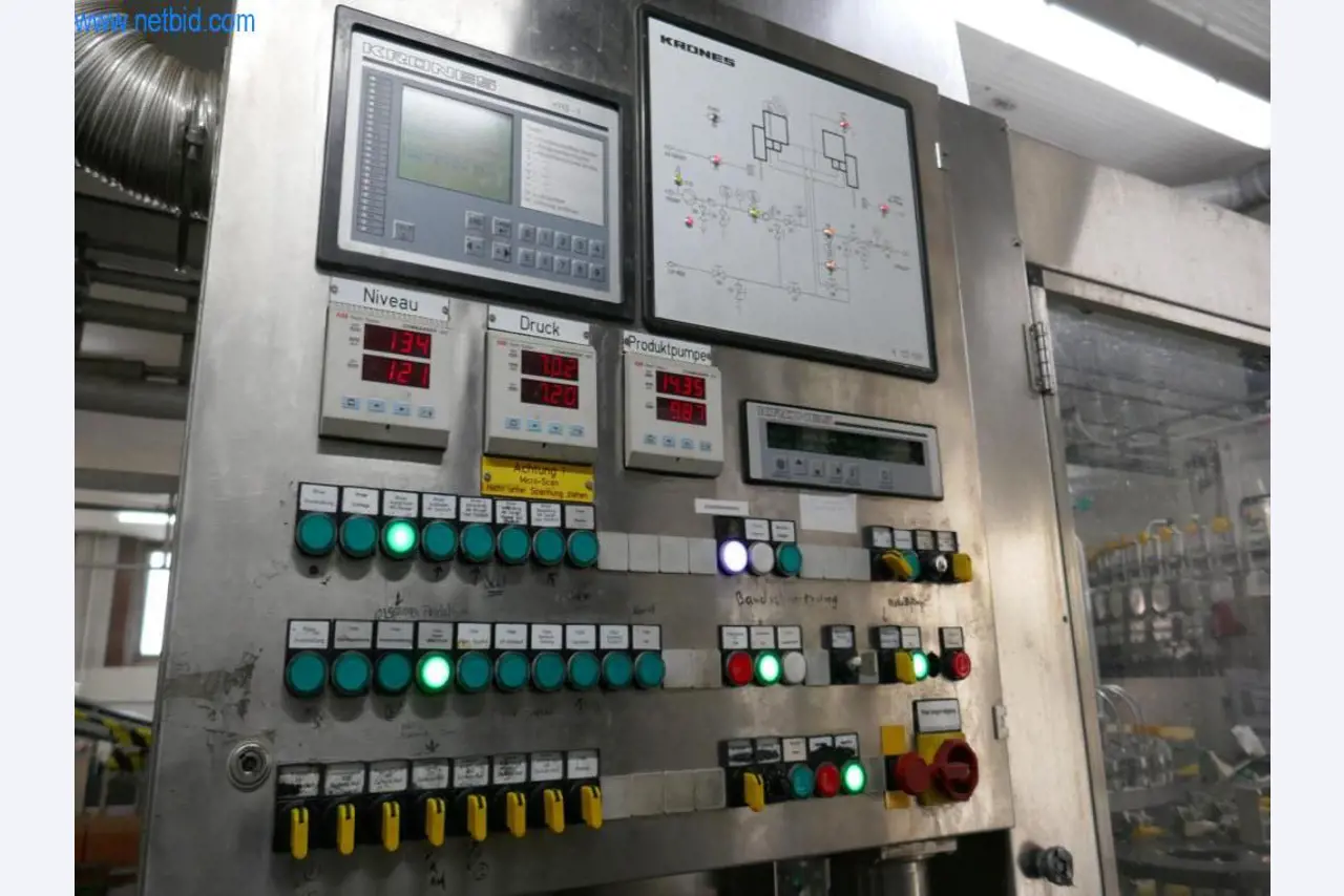 Máquinas, acessórios para máquinas, veículos e armazém de vinhos espumantes-18