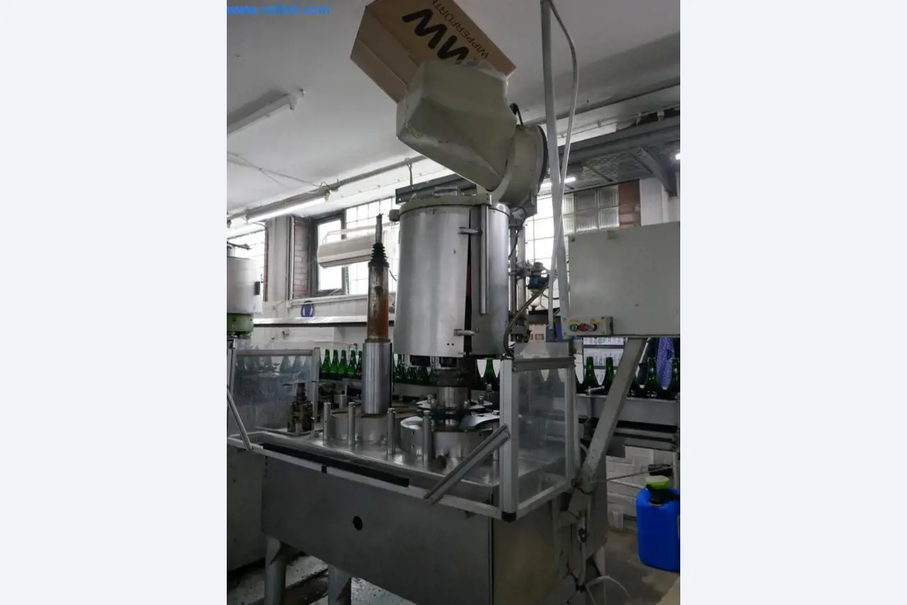 Máquinas, acessórios para máquinas, veículos e armazém de vinhos espumantes-32