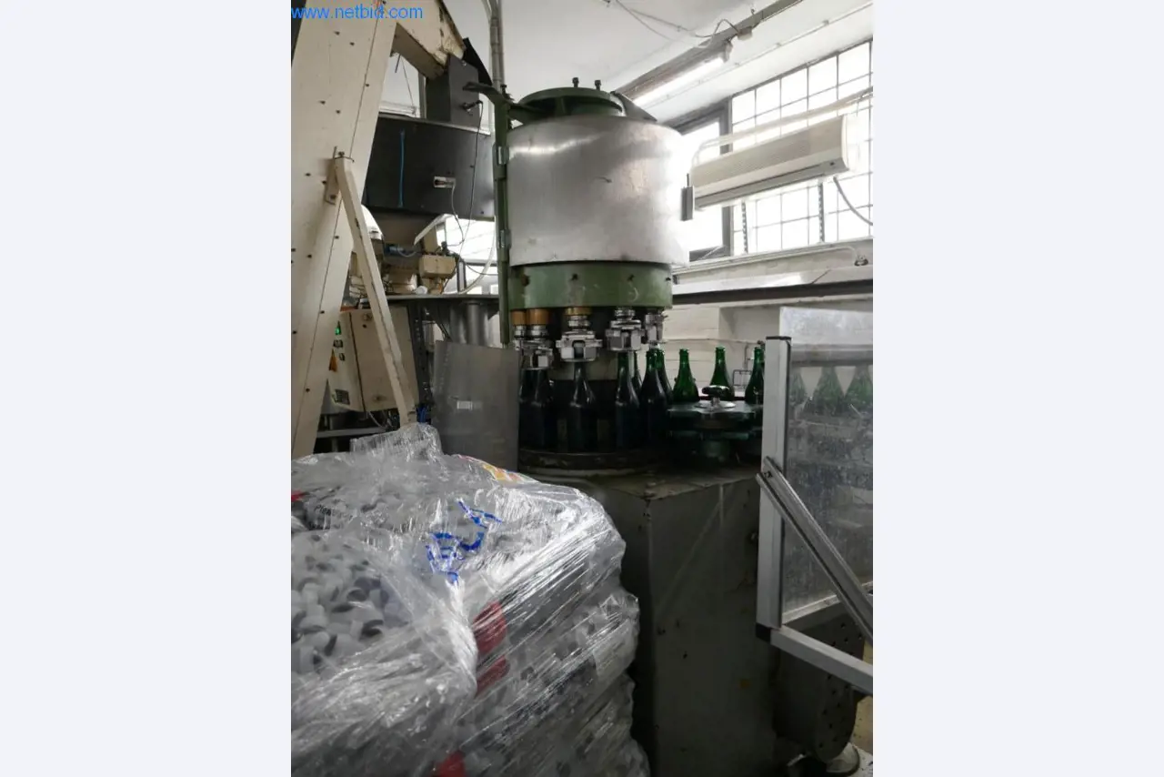 Máquinas, acessórios para máquinas, veículos e armazém de vinhos espumantes-33